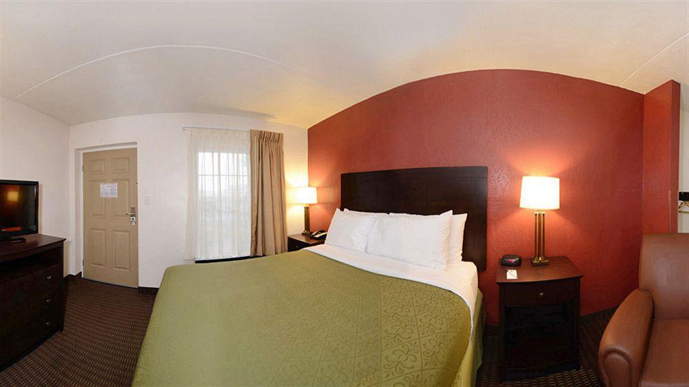 Days Inn By Wyndham Кейв Сити Екстериор снимка